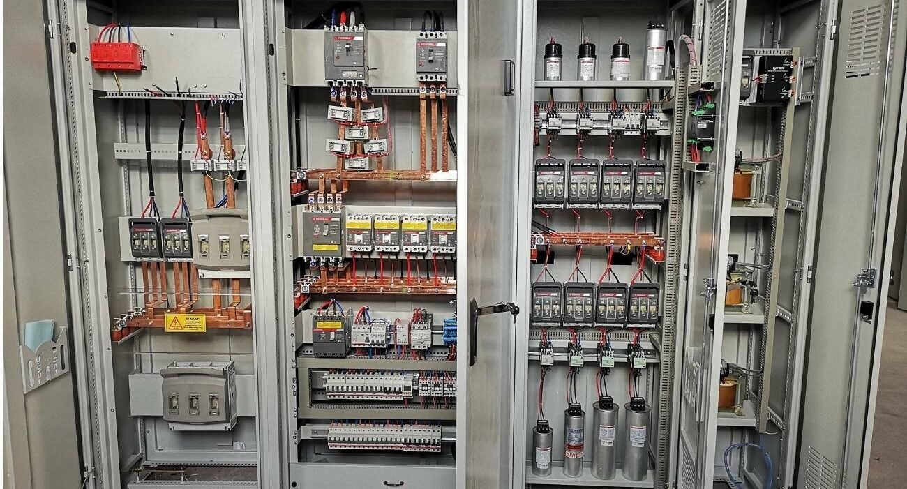 elektrik-pano-1500-×-1080-piksel-39 elektrik-pano-1500-×-1080-piksel-39